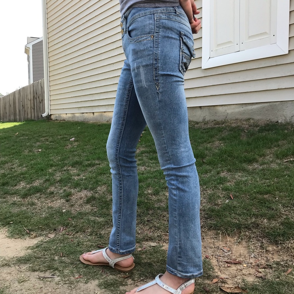 Jeans Size 3 Juniors. - Picture 3 of 5